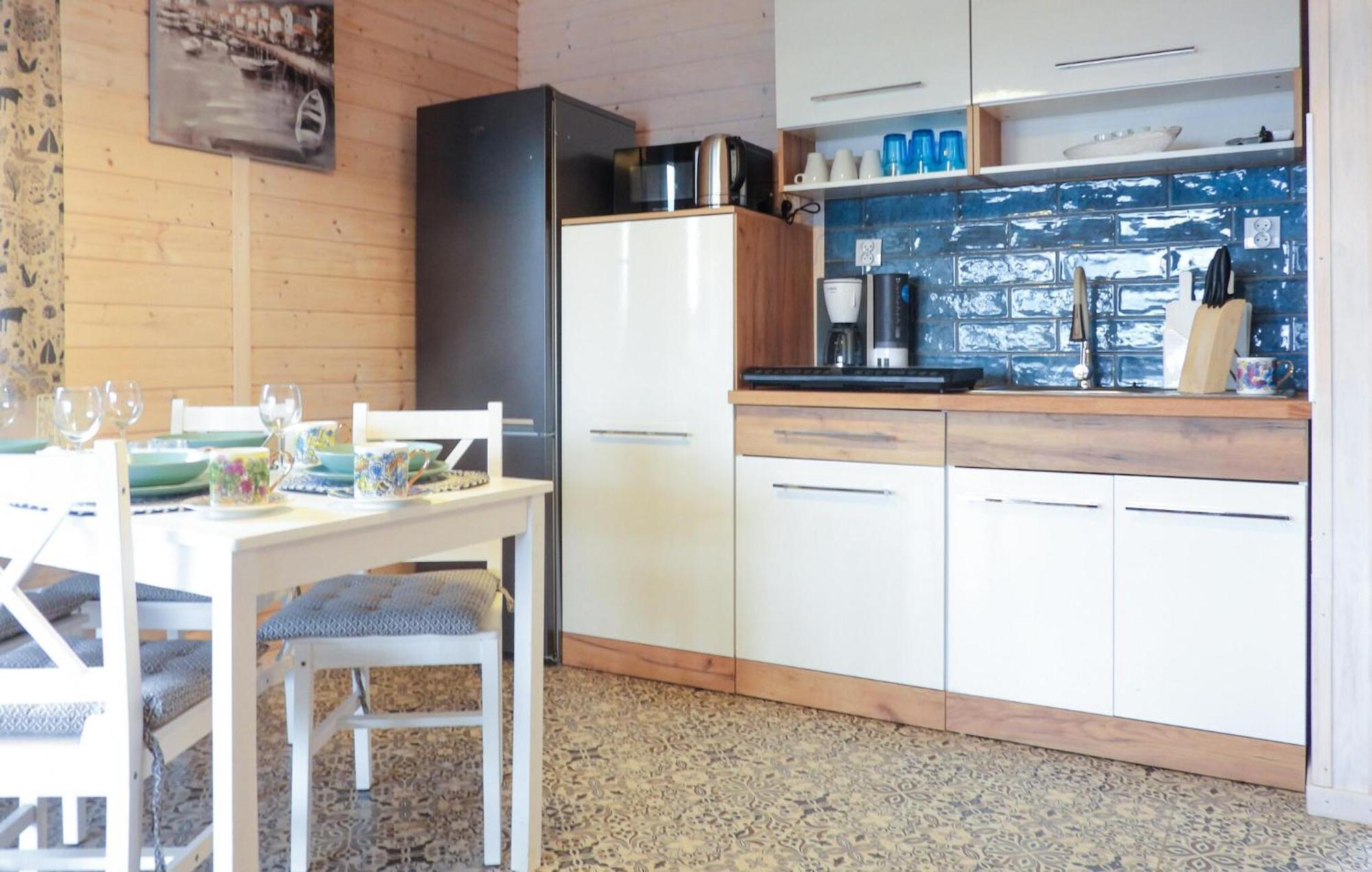 Dom wakacyjny Gorgeous In With Kitchen